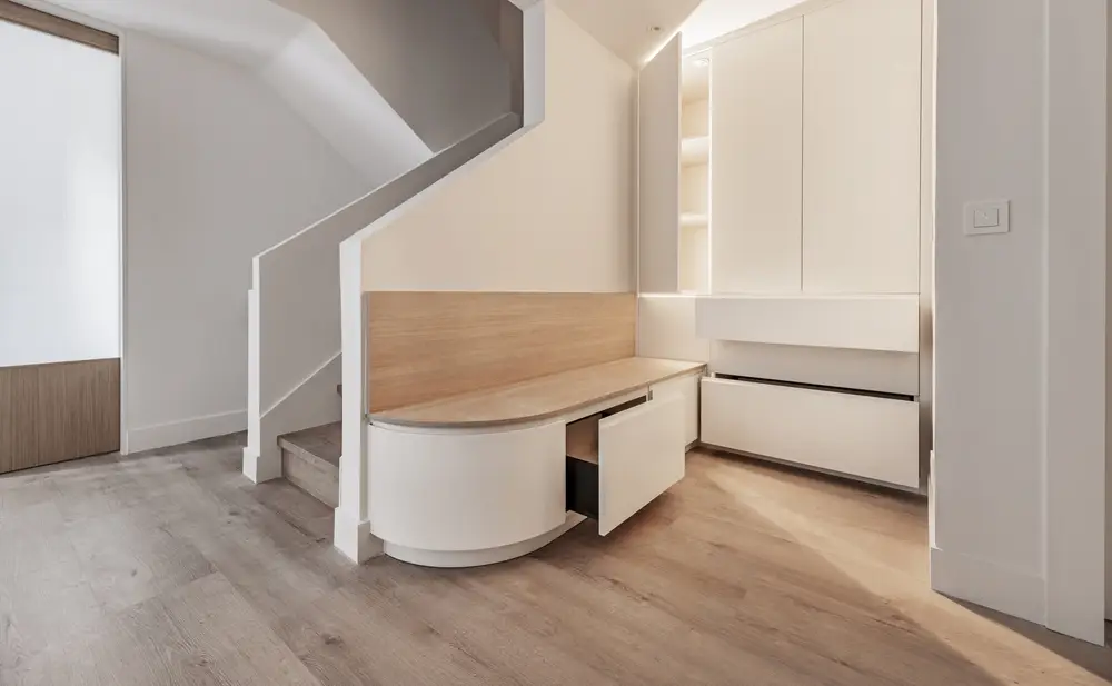 Hall d'accueil avec mobilier